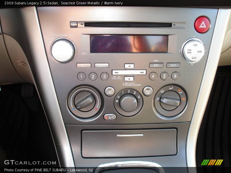 Seacrest Green Metallic / Warm Ivory 2009 Subaru Legacy 2.5i Sedan