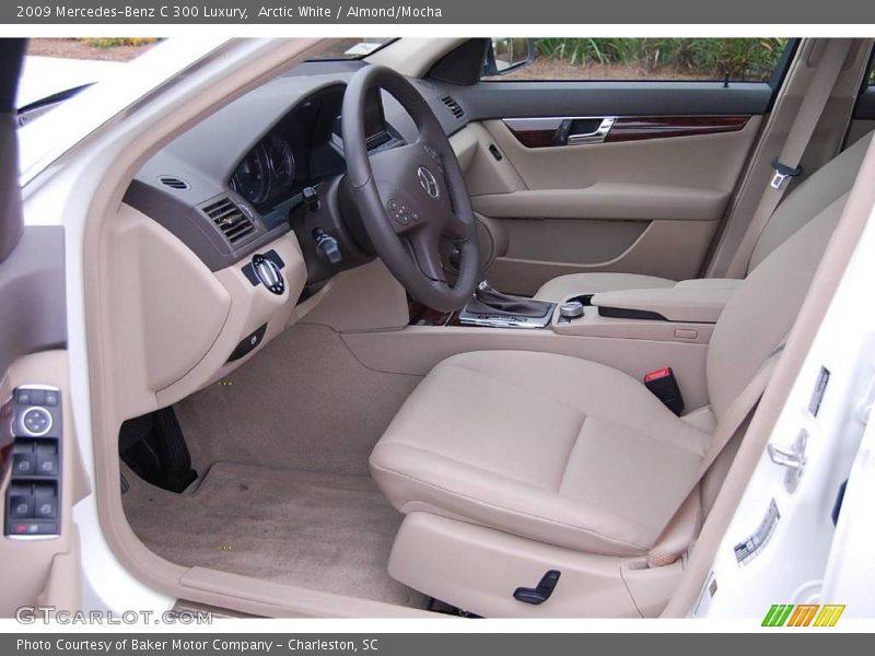 Arctic White / Almond/Mocha 2009 Mercedes-Benz C 300 Luxury