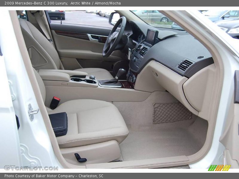 Arctic White / Almond/Mocha 2009 Mercedes-Benz C 300 Luxury