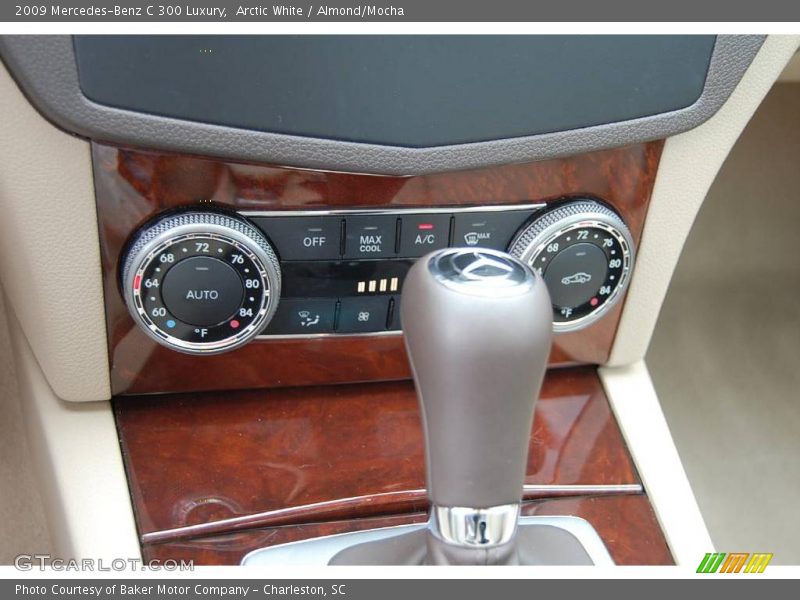 Arctic White / Almond/Mocha 2009 Mercedes-Benz C 300 Luxury