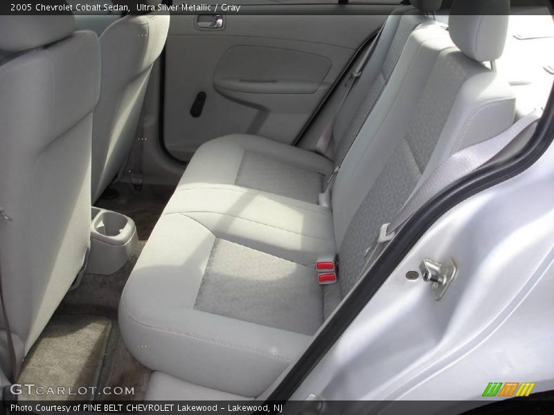 Ultra Silver Metallic / Gray 2005 Chevrolet Cobalt Sedan