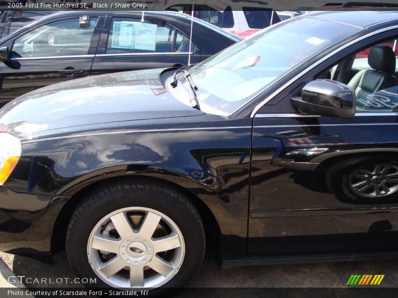 Black / Shale Grey 2005 Ford Five Hundred SE