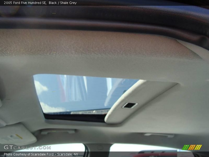 Black / Shale Grey 2005 Ford Five Hundred SE