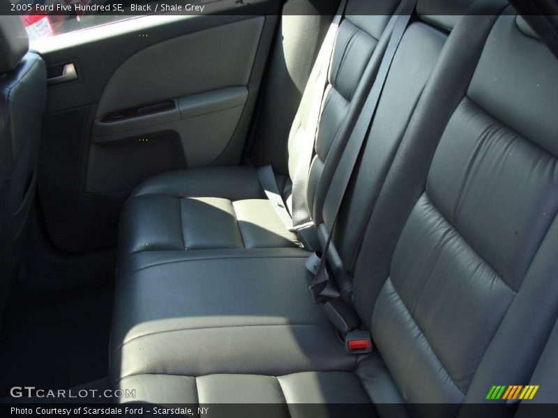 Black / Shale Grey 2005 Ford Five Hundred SE