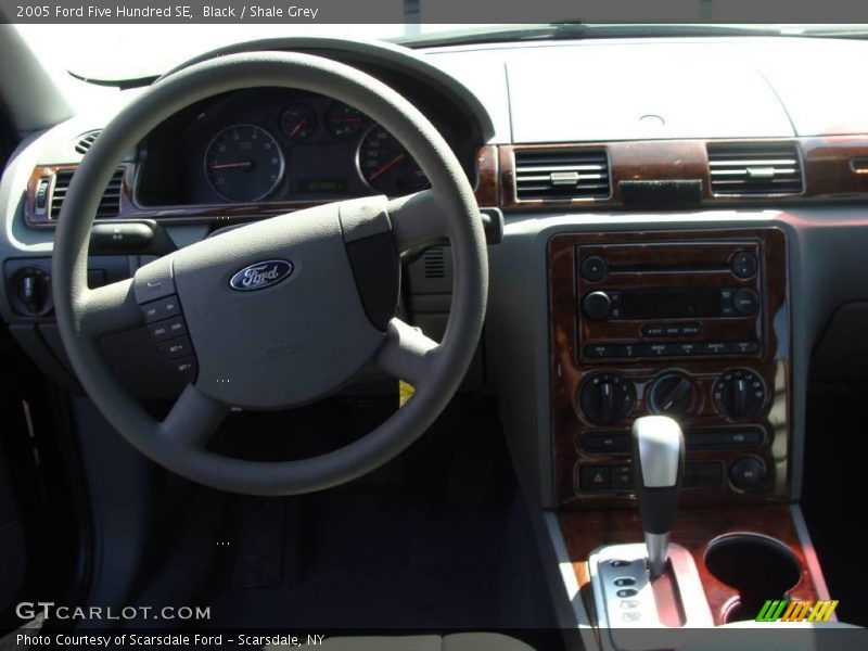 Black / Shale Grey 2005 Ford Five Hundred SE