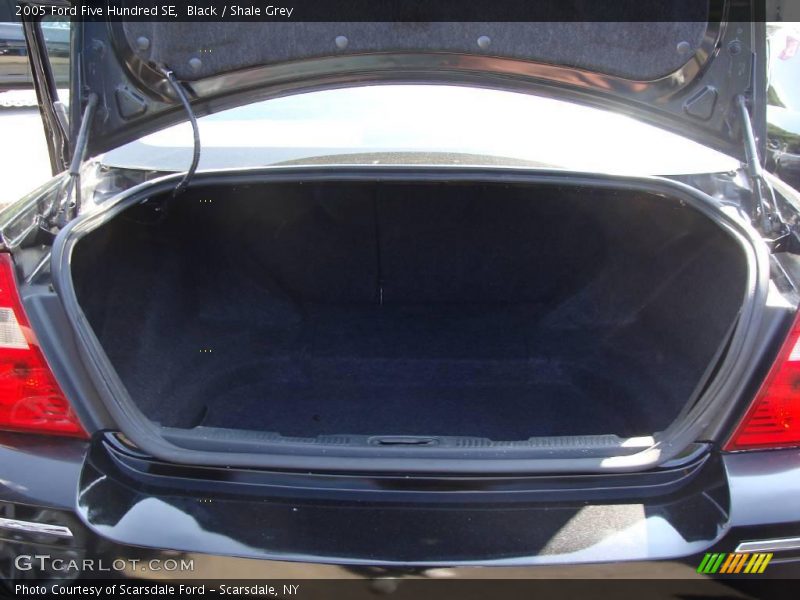 Black / Shale Grey 2005 Ford Five Hundred SE