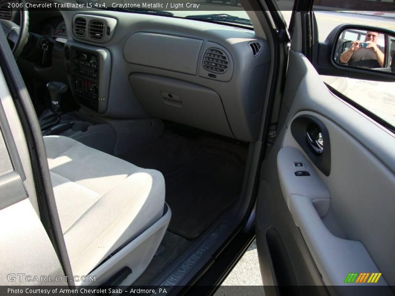 Graystone Metallic / Light Gray 2006 Chevrolet TrailBlazer LS 4x4
