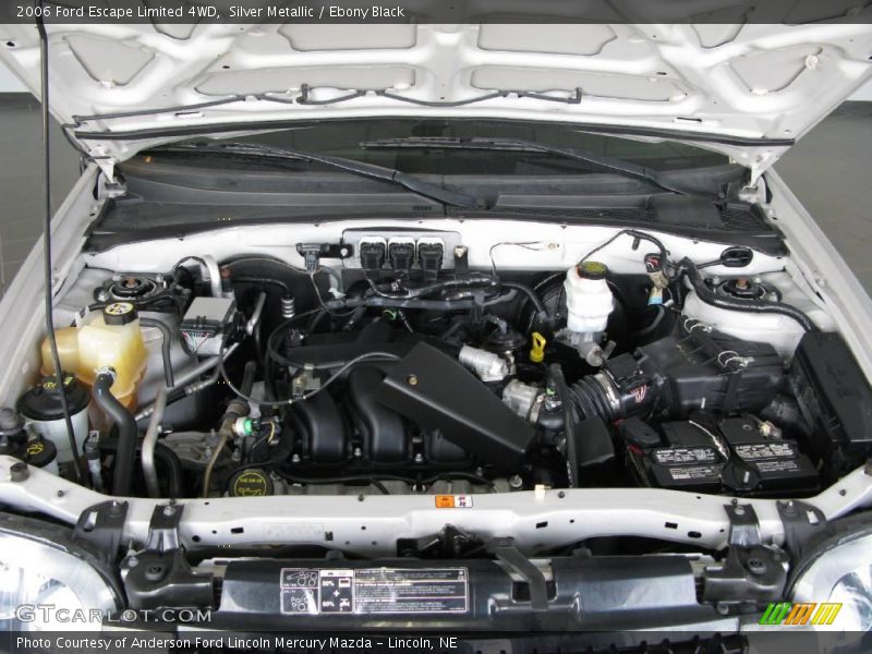 Silver Metallic / Ebony Black 2006 Ford Escape Limited 4WD