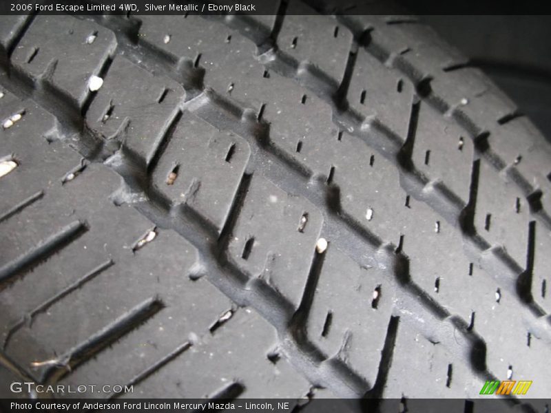 Silver Metallic / Ebony Black 2006 Ford Escape Limited 4WD