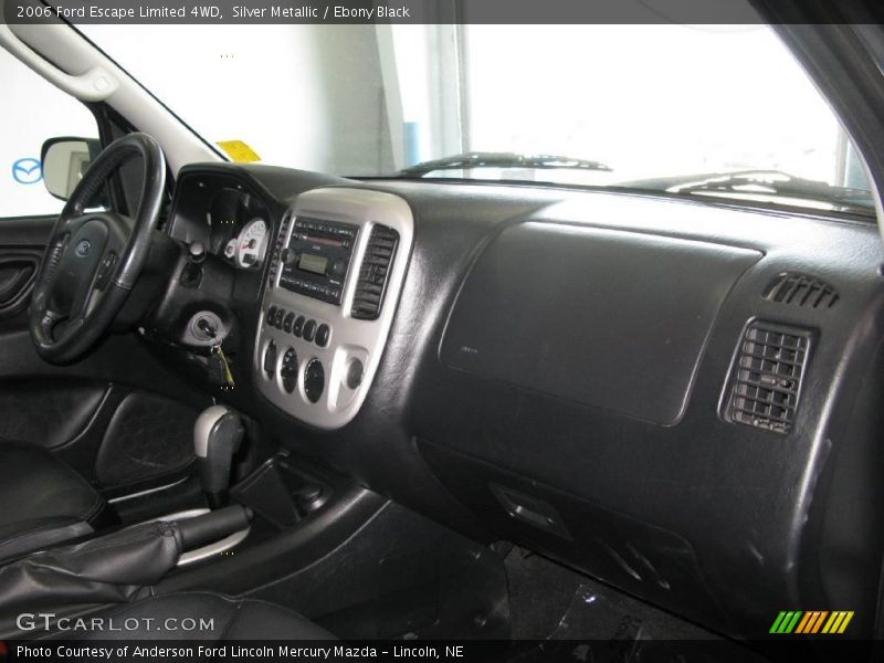 Silver Metallic / Ebony Black 2006 Ford Escape Limited 4WD