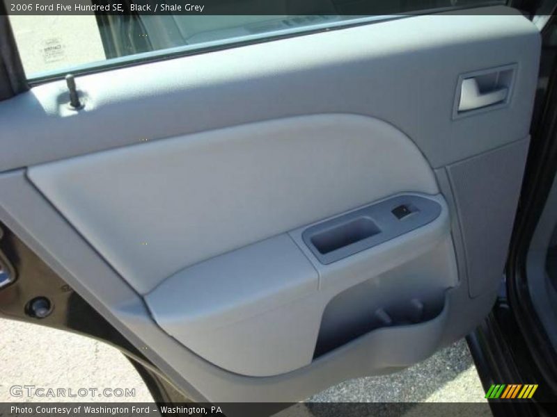 Black / Shale Grey 2006 Ford Five Hundred SE