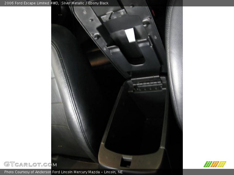Silver Metallic / Ebony Black 2006 Ford Escape Limited 4WD