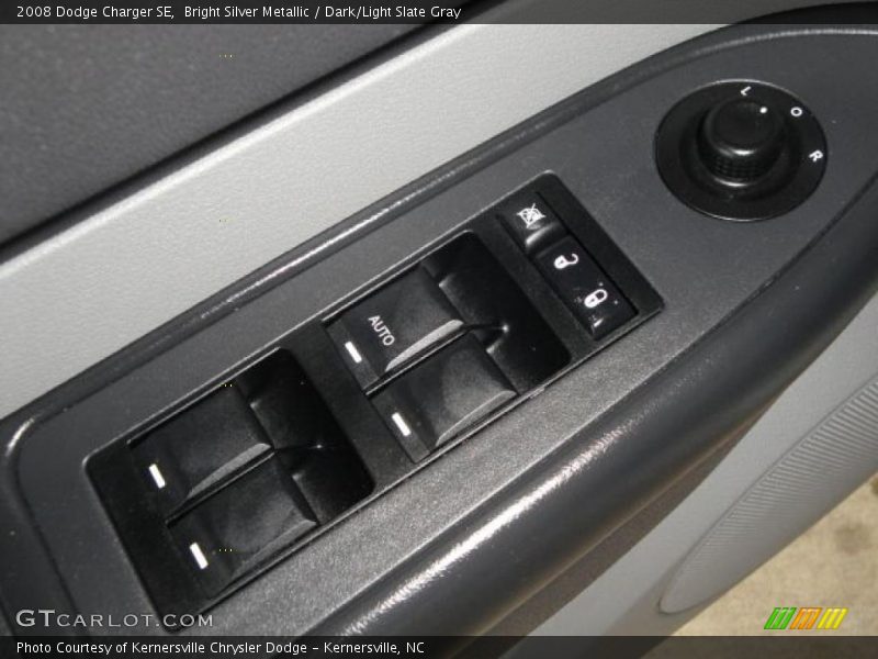 Bright Silver Metallic / Dark/Light Slate Gray 2008 Dodge Charger SE