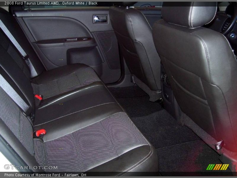 Oxford White / Black 2008 Ford Taurus Limited AWD