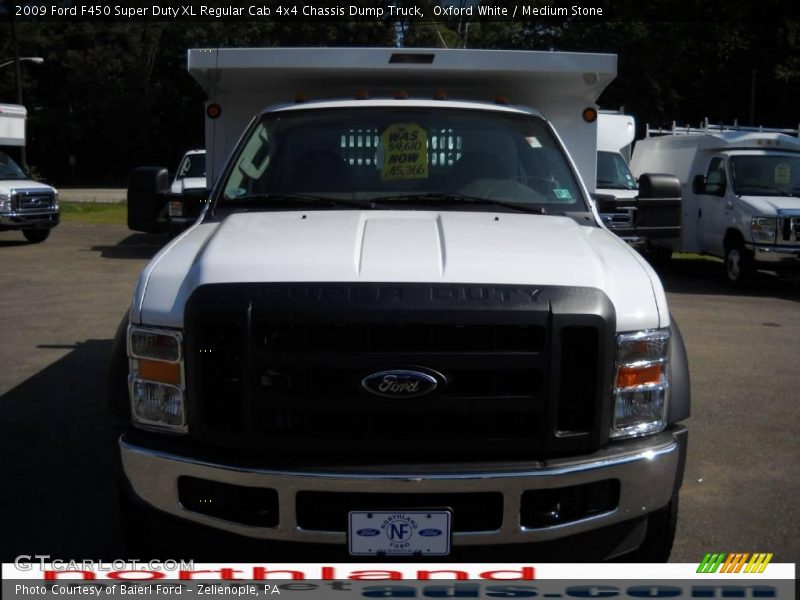 Oxford White / Medium Stone 2009 Ford F450 Super Duty XL Regular Cab 4x4 Chassis Dump Truck