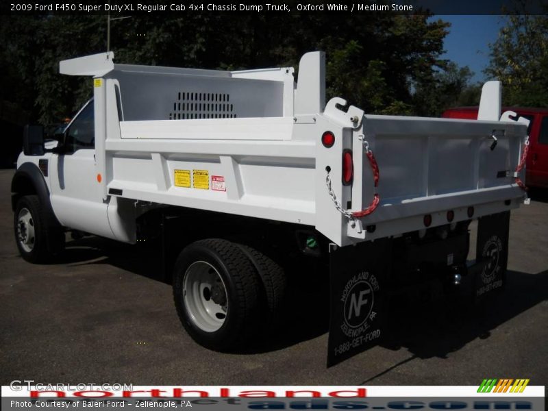 Oxford White / Medium Stone 2009 Ford F450 Super Duty XL Regular Cab 4x4 Chassis Dump Truck