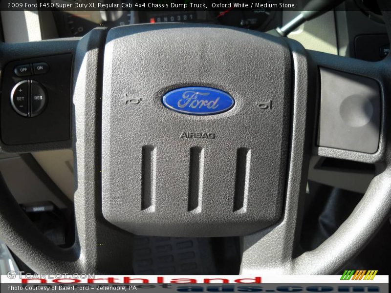 Oxford White / Medium Stone 2009 Ford F450 Super Duty XL Regular Cab 4x4 Chassis Dump Truck