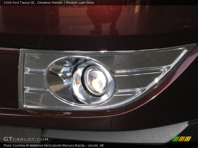 Cinnamon Metallic / Medium Light Stone 2009 Ford Taurus SE