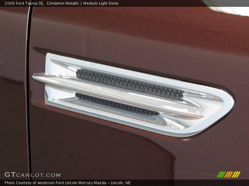 Cinnamon Metallic / Medium Light Stone 2009 Ford Taurus SE