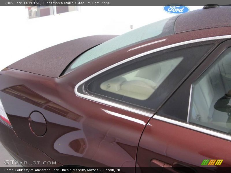 Cinnamon Metallic / Medium Light Stone 2009 Ford Taurus SE