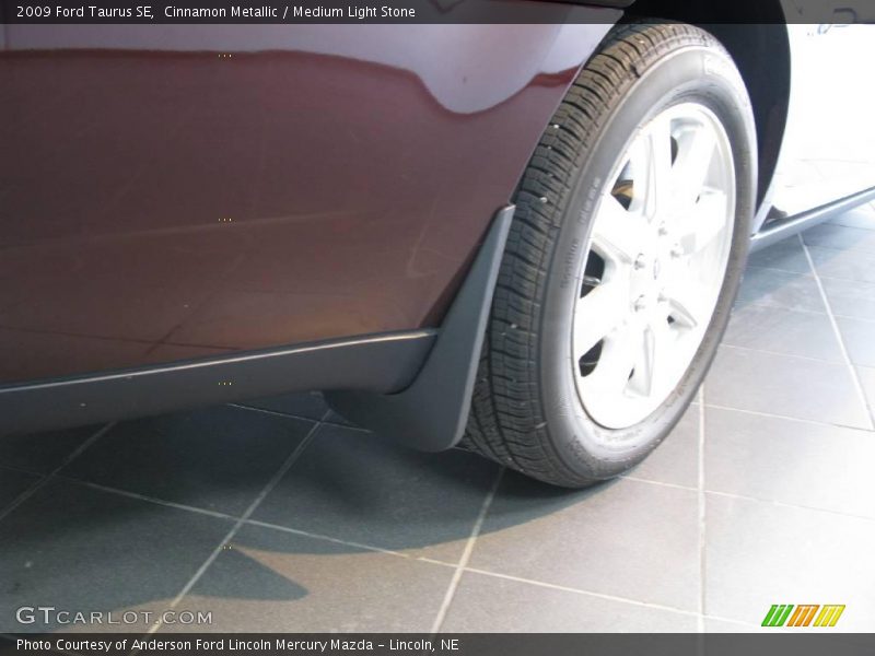 Cinnamon Metallic / Medium Light Stone 2009 Ford Taurus SE