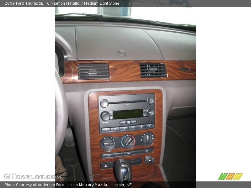 Cinnamon Metallic / Medium Light Stone 2009 Ford Taurus SE