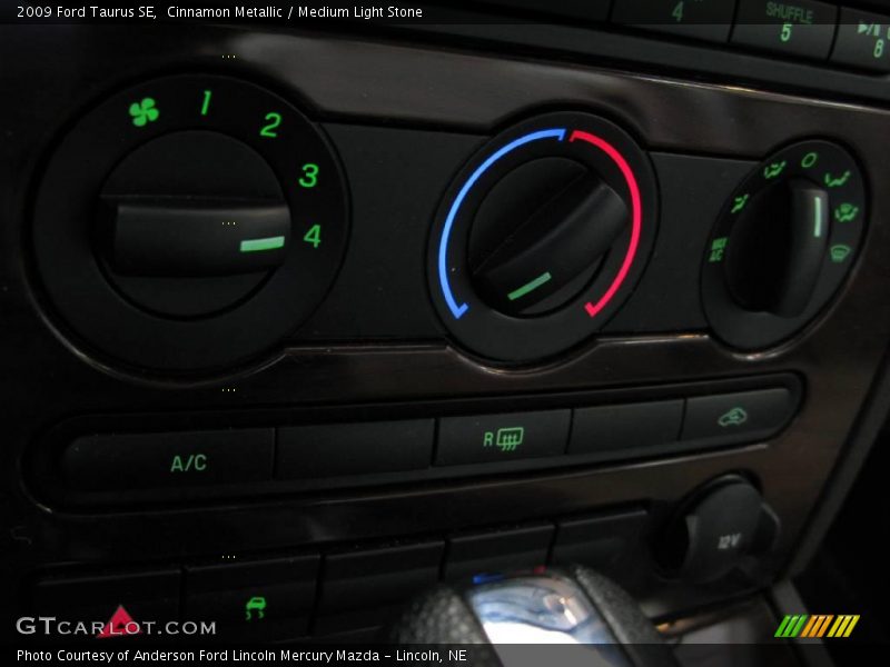 Cinnamon Metallic / Medium Light Stone 2009 Ford Taurus SE