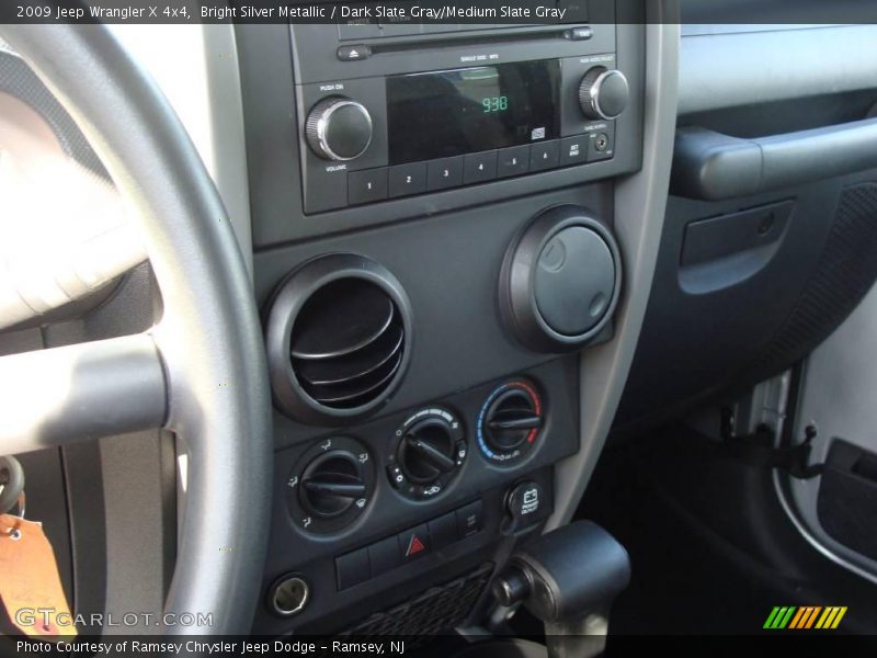 Bright Silver Metallic / Dark Slate Gray/Medium Slate Gray 2009 Jeep Wrangler X 4x4