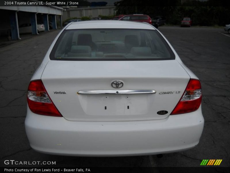 Super White / Stone 2004 Toyota Camry LE