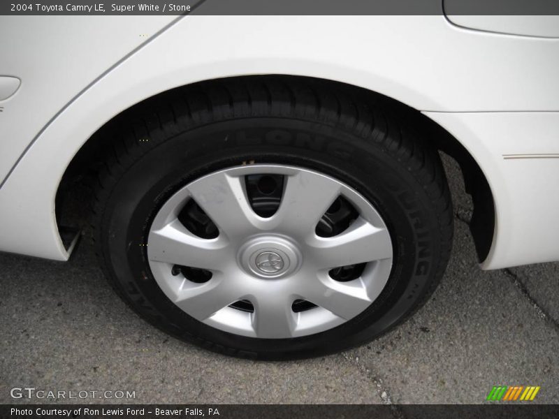 Super White / Stone 2004 Toyota Camry LE