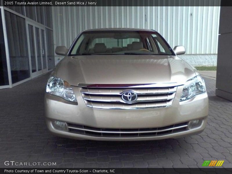 Desert Sand Mica / Ivory 2005 Toyota Avalon Limited