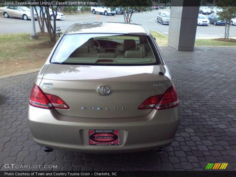 Desert Sand Mica / Ivory 2005 Toyota Avalon Limited