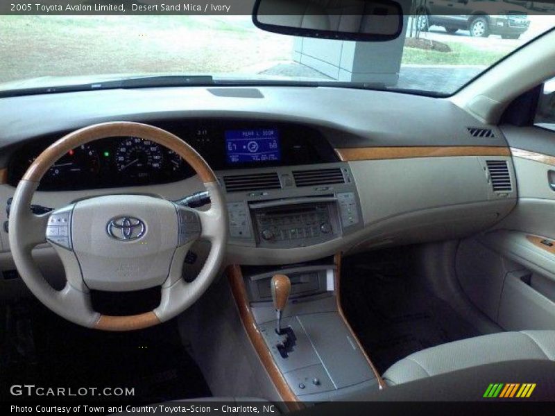 Desert Sand Mica / Ivory 2005 Toyota Avalon Limited