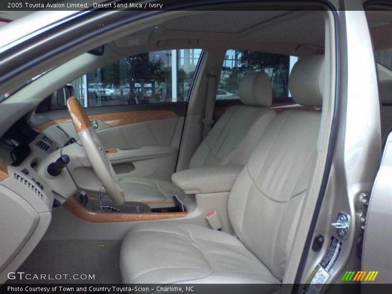 Desert Sand Mica / Ivory 2005 Toyota Avalon Limited