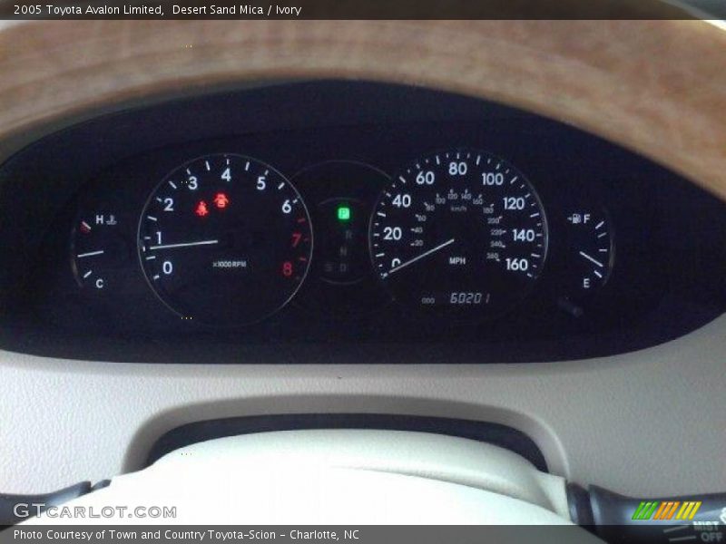 Desert Sand Mica / Ivory 2005 Toyota Avalon Limited