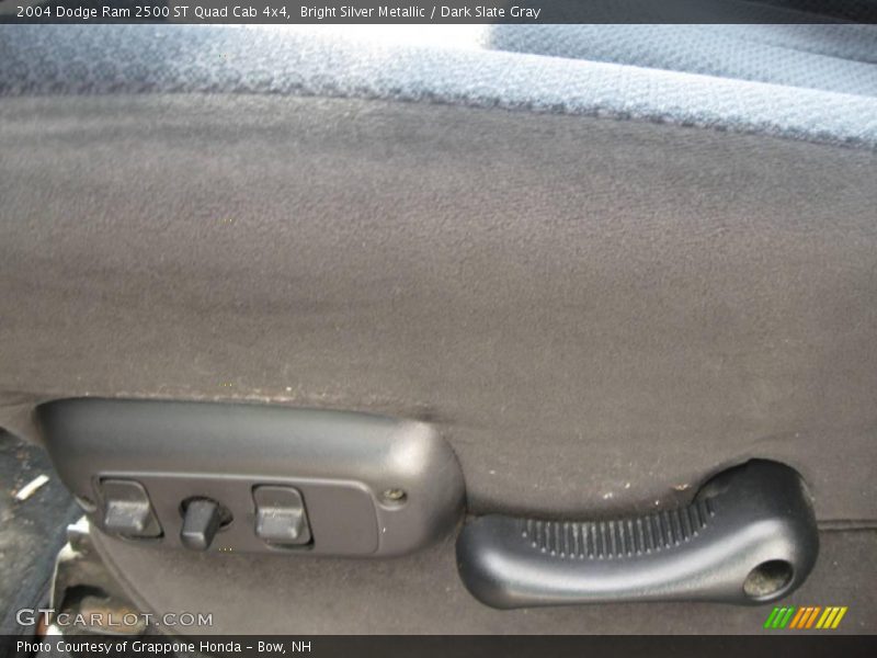 Bright Silver Metallic / Dark Slate Gray 2004 Dodge Ram 2500 ST Quad Cab 4x4