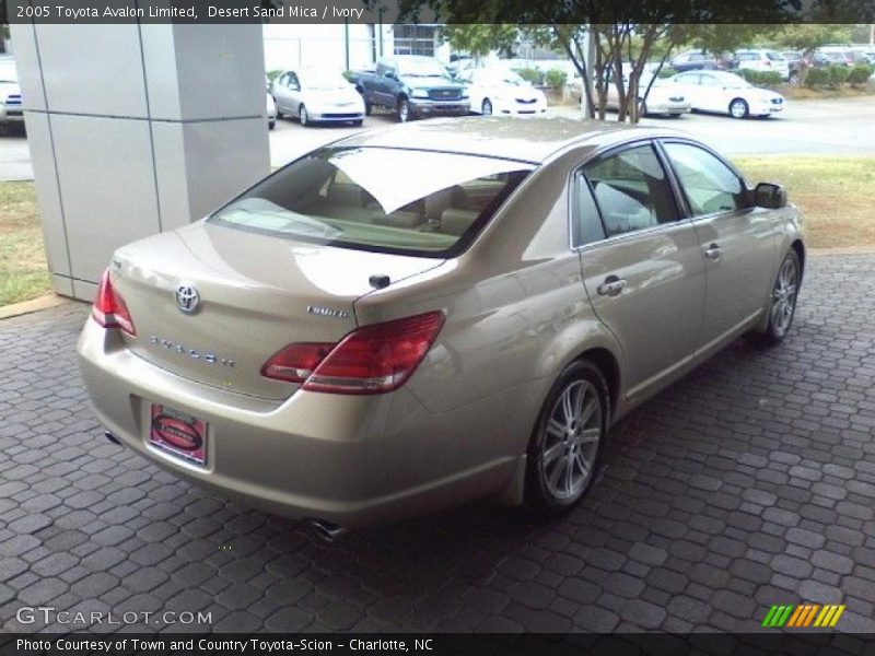 Desert Sand Mica / Ivory 2005 Toyota Avalon Limited