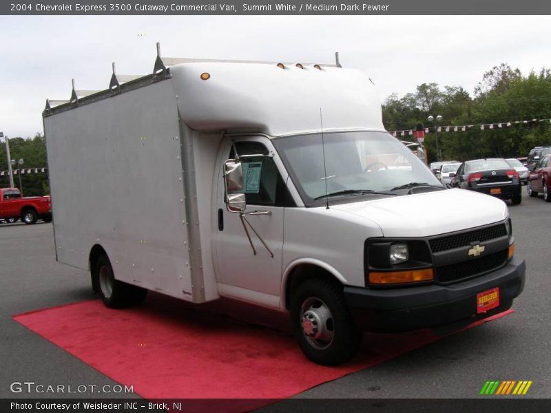 Summit White / Medium Dark Pewter 2004 Chevrolet Express 3500 Cutaway Commercial Van