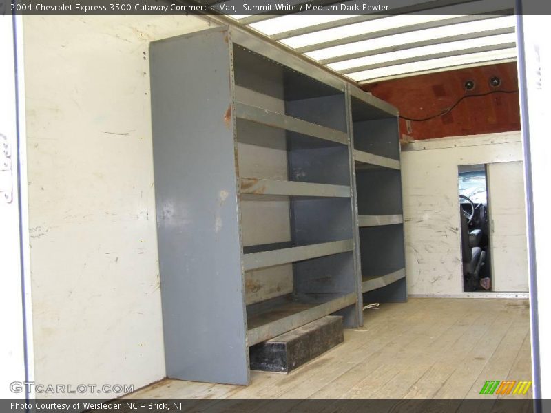 Summit White / Medium Dark Pewter 2004 Chevrolet Express 3500 Cutaway Commercial Van