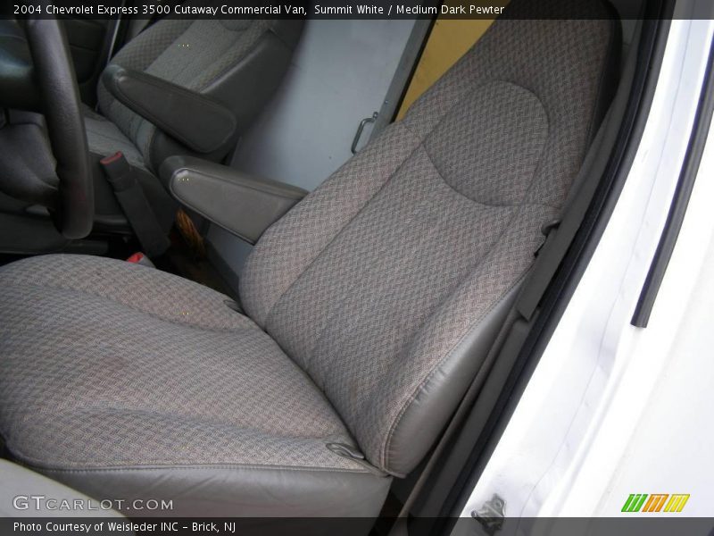 Summit White / Medium Dark Pewter 2004 Chevrolet Express 3500 Cutaway Commercial Van