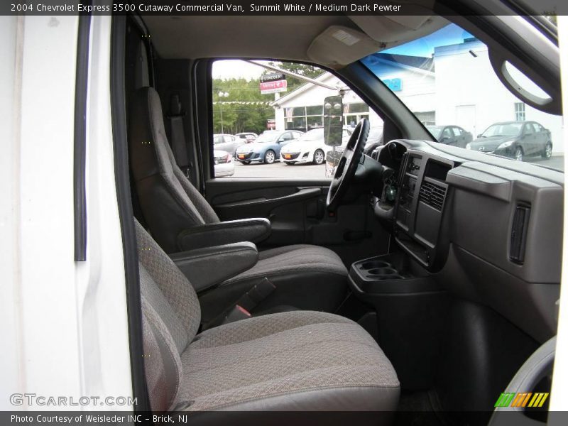 Summit White / Medium Dark Pewter 2004 Chevrolet Express 3500 Cutaway Commercial Van