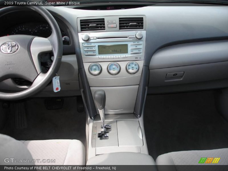 Super White / Bisque 2009 Toyota Camry LE