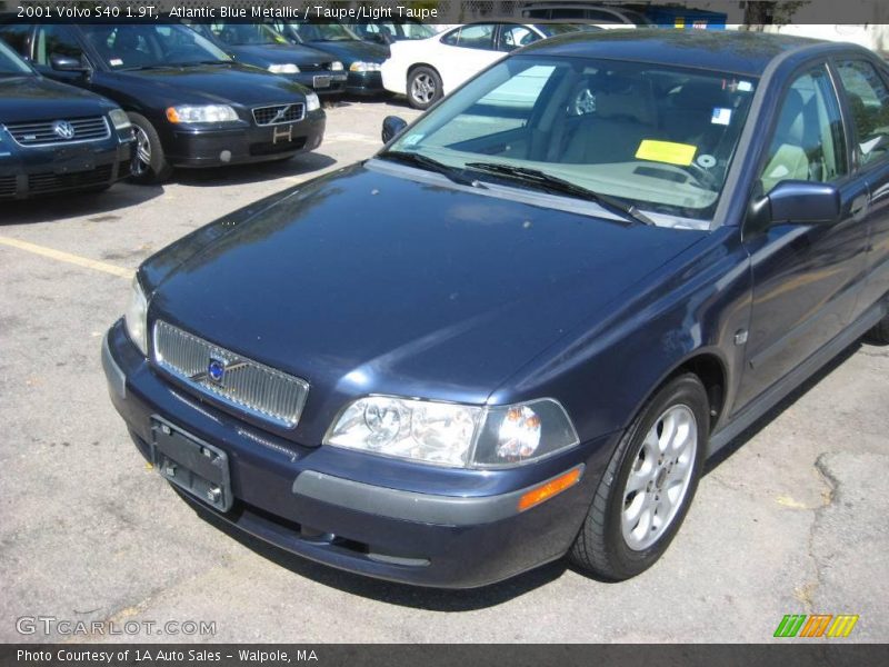 Atlantic Blue Metallic / Taupe/Light Taupe 2001 Volvo S40 1.9T