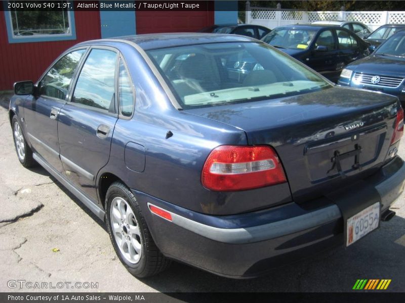 Atlantic Blue Metallic / Taupe/Light Taupe 2001 Volvo S40 1.9T