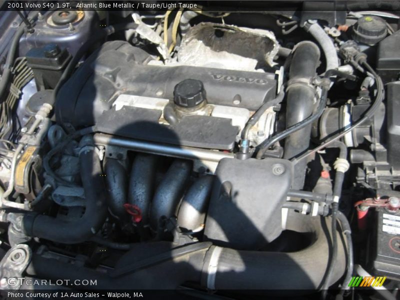 Atlantic Blue Metallic / Taupe/Light Taupe 2001 Volvo S40 1.9T