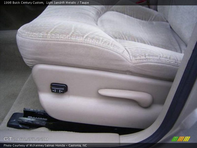 Light Sandrift Metallic / Taupe 1998 Buick Century Custom