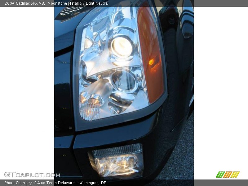Moonstone Metallic / Light Neutral 2004 Cadillac SRX V8