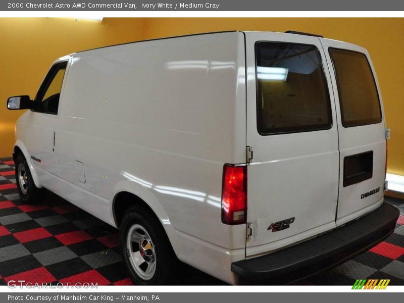 Ivory White / Medium Gray 2000 Chevrolet Astro AWD Commercial Van