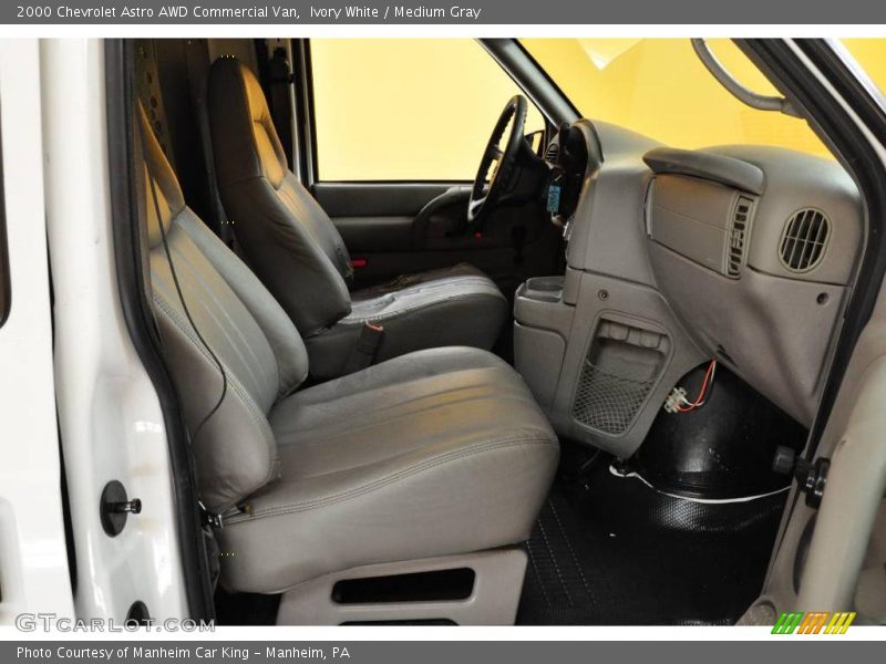 Ivory White / Medium Gray 2000 Chevrolet Astro AWD Commercial Van