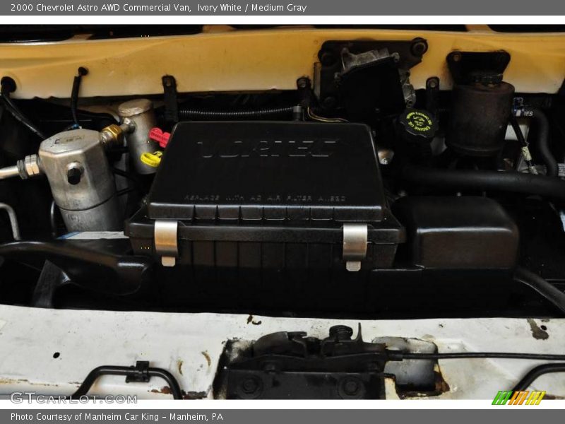 Ivory White / Medium Gray 2000 Chevrolet Astro AWD Commercial Van